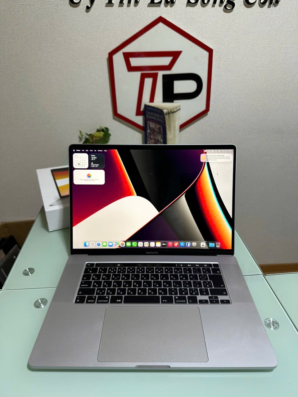 Macbook Pro 2019 Silver Fullbox / Core i9 / RAM 16GB / SSD 1TB /AMD Radeon Pro 5500M /16 inch 3k (3072x1920)