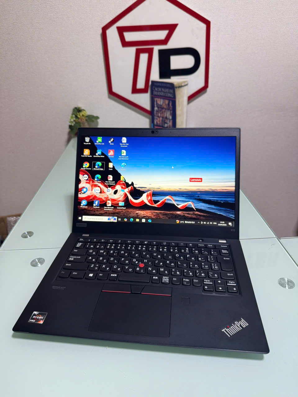 Lenovo Thinkpad X13 Gen 1 / AMD Ryzen 5 Pro 4650U (up to 4.0Ghz | 6 nhân 12 luồng) / RAM 16GB / SSD 256GB / 13.3 inch FHD IPS (1920x1080)