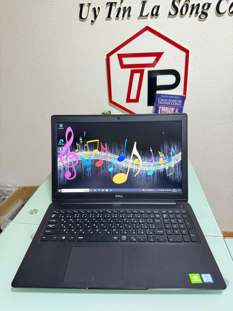 Dell Latitude 3500 / i7-8565U (up to 4.60Ghz | 4 nhân 8 luồng) / RAM 16GB / SSD 512GB /NVIDIA MX130 2GB/ 15.6 inch FHD(1920x1080)