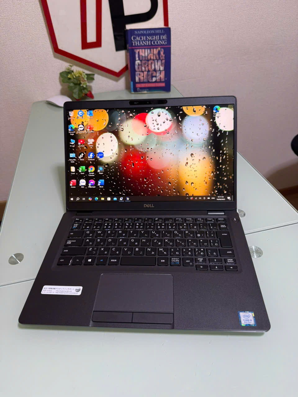 Dell Latitude 5300 / i5-8365U (up to 4.10Ghz | 4 nhân 8 luồng) / RAM 16GB / SSD 256GB /13.3 inch FHD IPS cảm ứng(1920x1080)