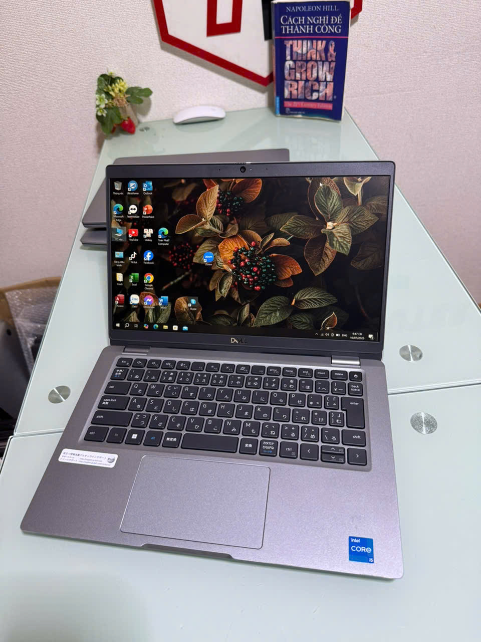 Dell Latitude 5320 / Core i5-1145G7 (up to 4.40Ghz | 4 nhân 8 luồng) / RAM 16GB / SSD 512GB / 13.3 inch FHD IPS (1920x1080)