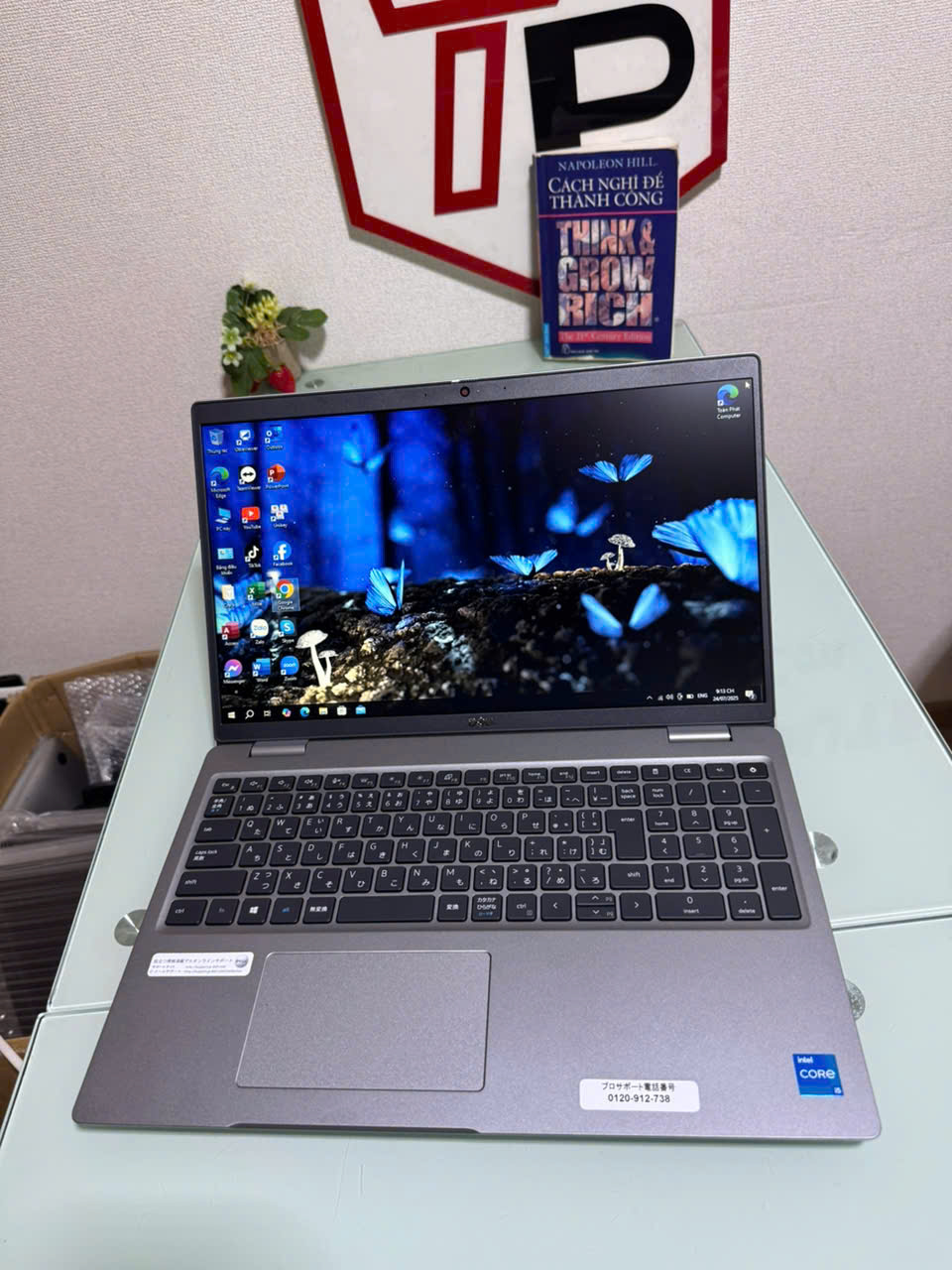 Dell Latitude 5520 / i5-1145G7 (up to 4.40Ghz | 4 nhân 8 luồng) / RAM 16GB / SSD 256GB / 15.6 inch HD (1366x768)