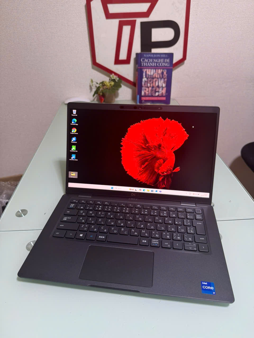 Dell Latitude 7320 / i7-1185G7 (up to 4.80Ghz | 4 nhân 8 luồng) / RAM 16GB / SSD 512GB / 13.3 inch FHD IPS (1920x1080)