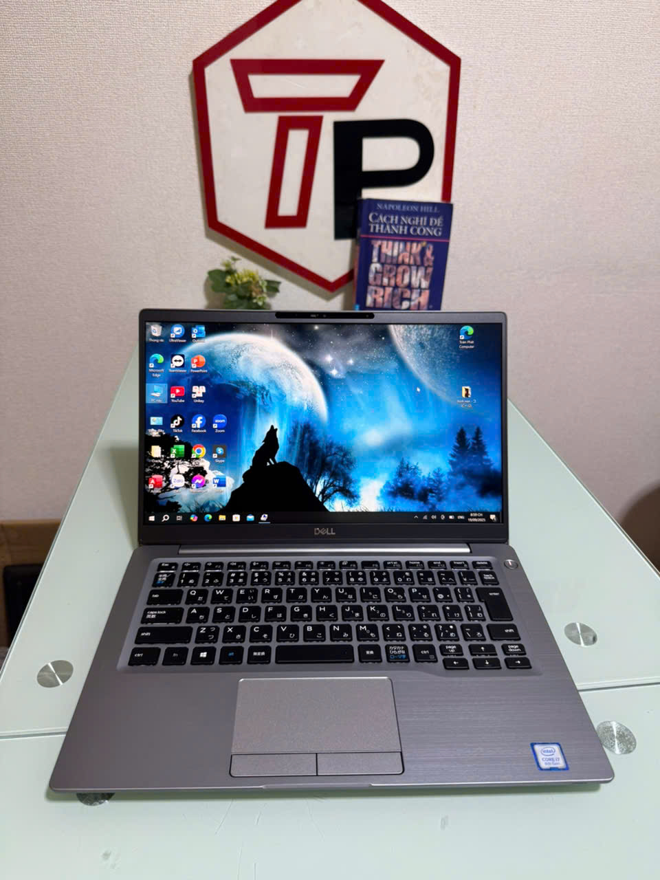 Dell Latitude 7400 / i7-8665U (up to 4.80Ghz | 4 nhân 8 luồng) / RAM 16GB / SSD 256GB /14 inch FHD IPS cảm ứng (1920x1080)