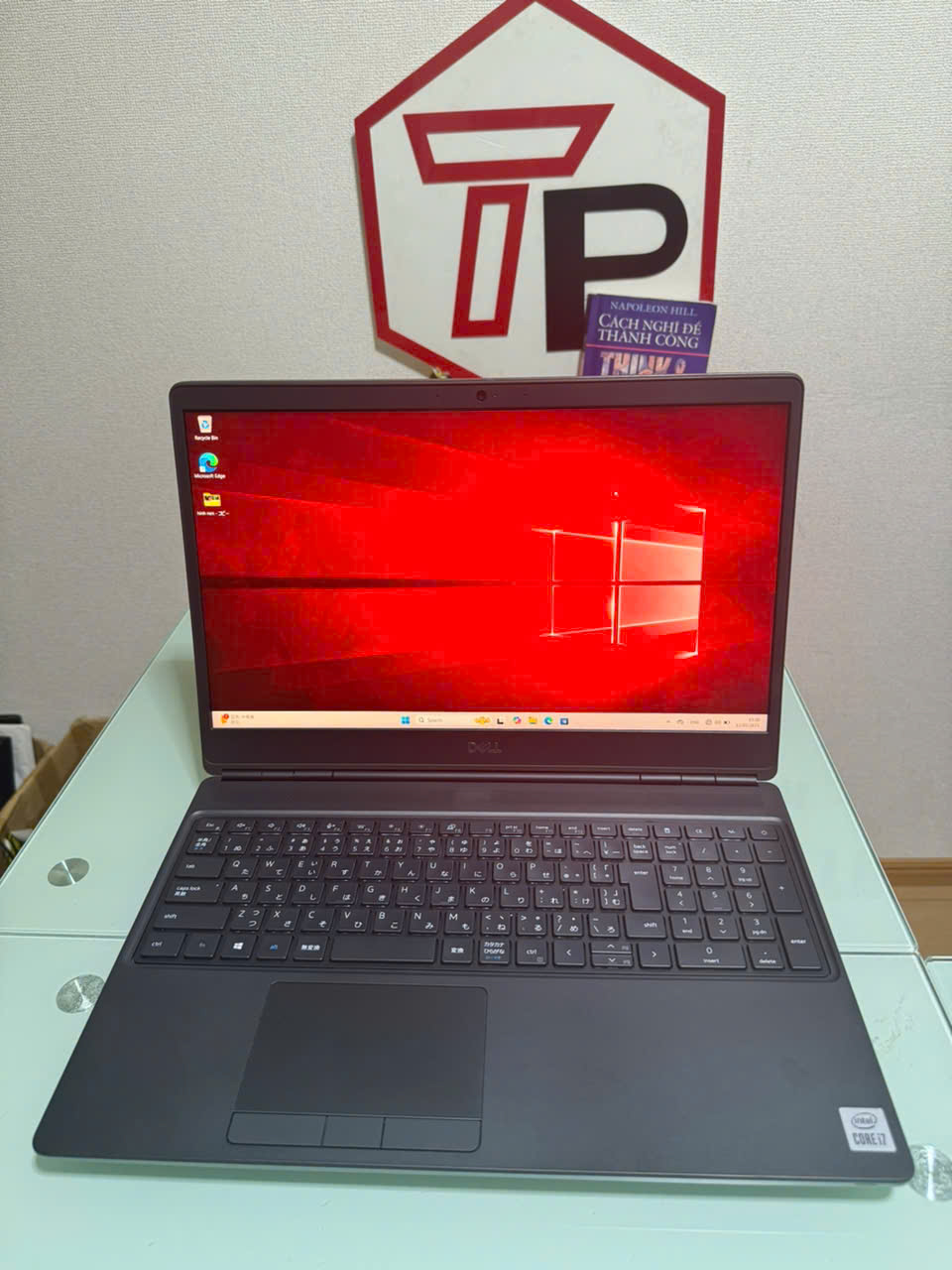 Dell Precision 7550 / i7-10750H (up to 5.0Ghz | 6 nhân 12 luồng) / RAM 32GB / SSD 512GB /Quadro RTX 3000/ 15.6 inch FHD IPS(1920x1080)