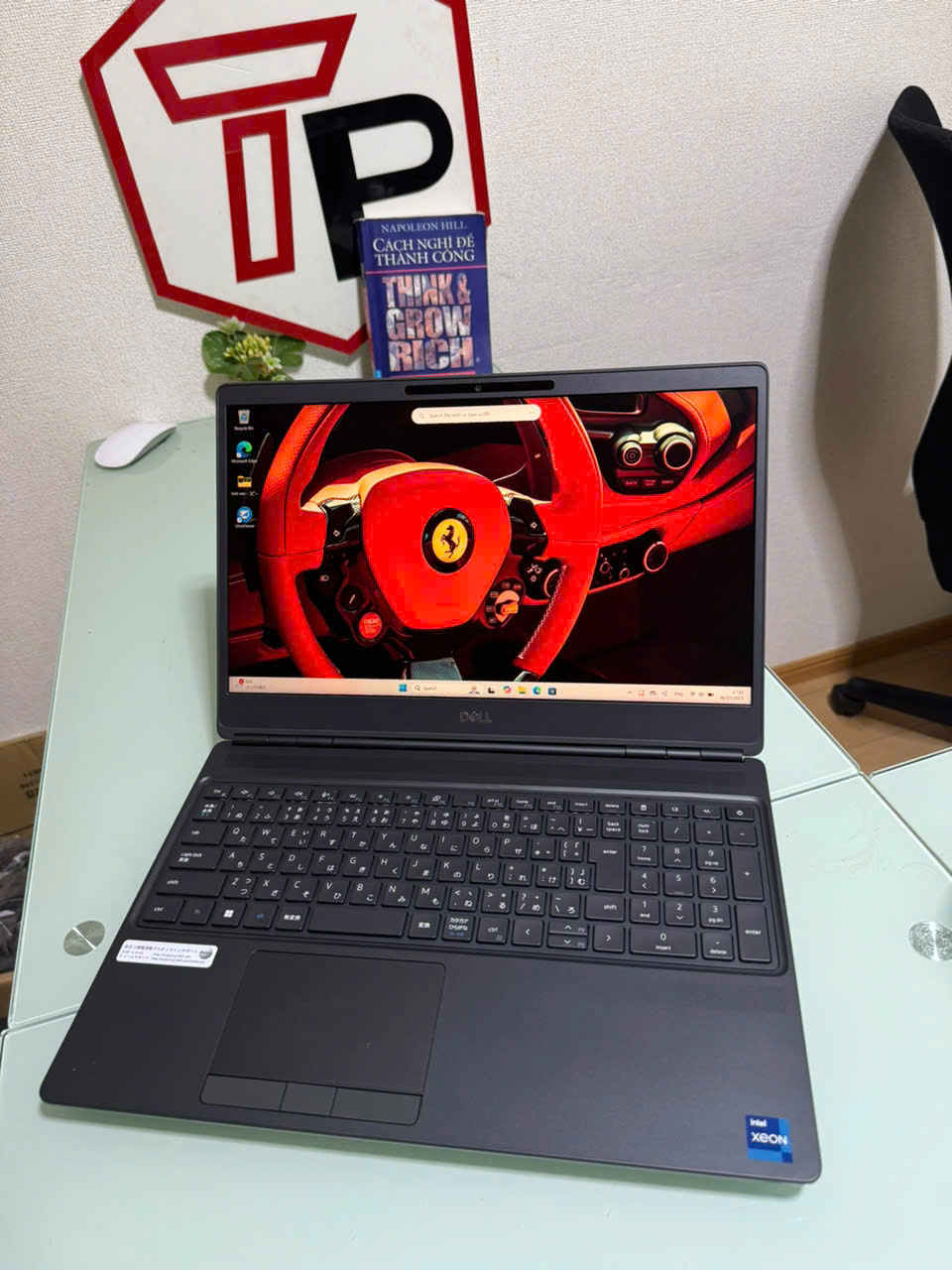 Dell Precision 7560 / Xeon W-11855M(up to 4.9Ghz | 6 nhân 12 luồng) / RAM 32GB / SSD 512GB / NVIDIA T1200 4GB / 15.6 inch FHD IPS(1920x1080)
