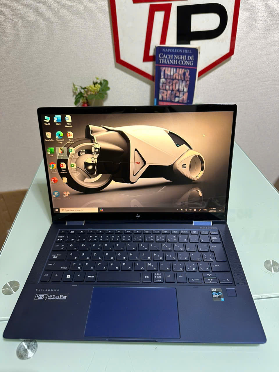 HP Elite Dragonfly G2 (màn ám vàng nhẹ) / i5-1135G7 (up to 4.2Ghz | 4 nhân 8 luồng) / RAM 8GB / SSD 256GB / 13.3 inch FHD IPS cảm ứng gập 360 độ (1920x1080)