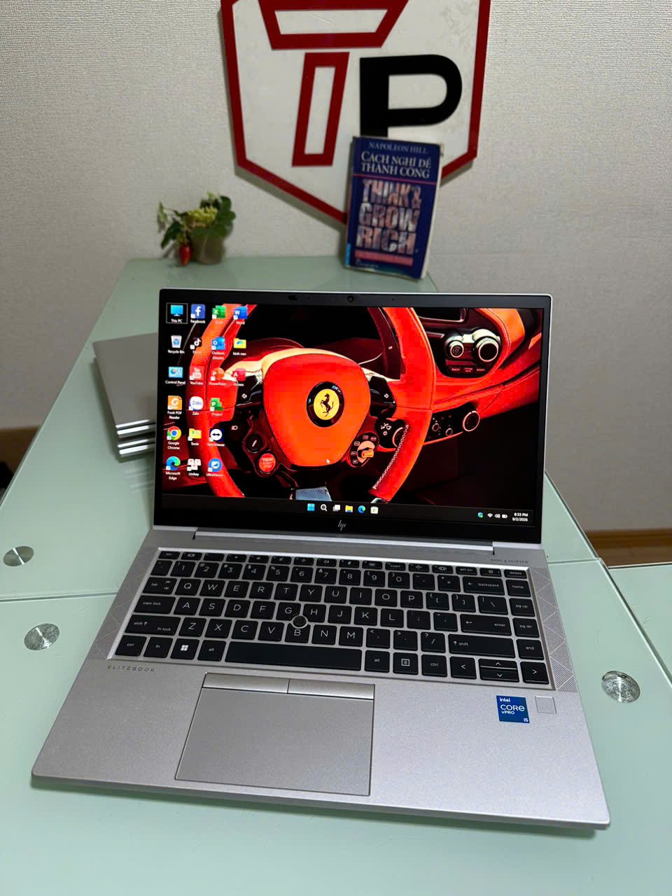 HP Elitebook 840G8 (Phím US) / i5-1145G7 (up to 4.40Ghz | 4 nhân 8 luồng) / RAM 16GB / SSD 256GB / 14 inch FHD IPS(1920x1080)  
