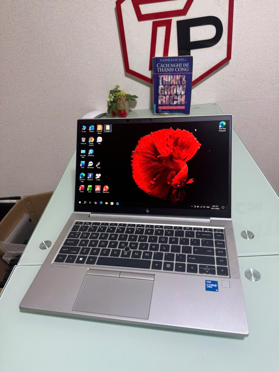 HP Elitebook 840G8 / i5-1145G7 (up to 4.40Ghz | 4 nhân 8 luồng) / RAM 16GB / SSD 256GB / 14 inch FHD IPS(1920x1080)  