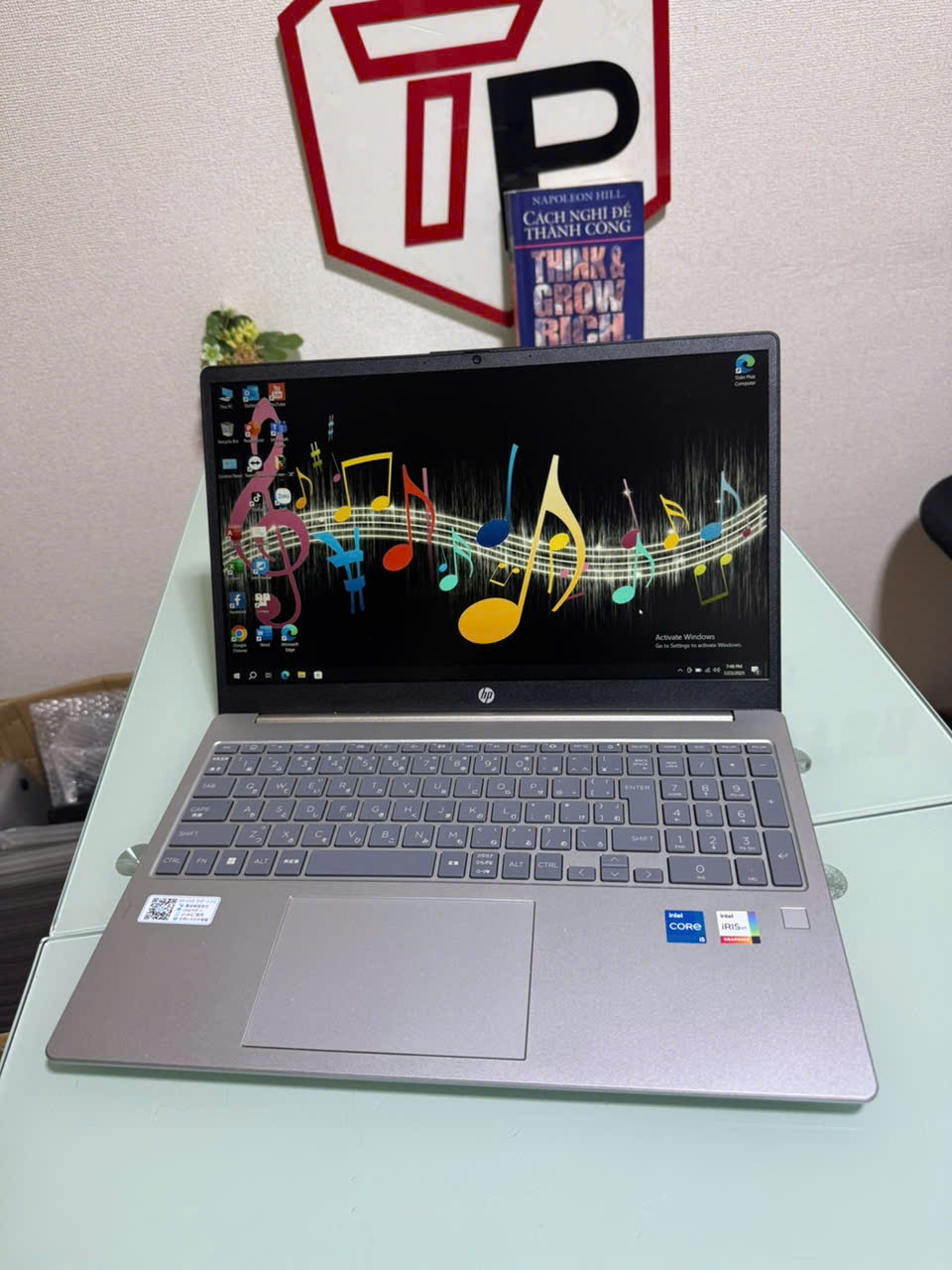 HP Laptop 15 (2023) / i5-1334U (up to 4.60Ghz | 10 nhân 12 luồng) / RAM 16GB / SSD 512GB / 15.6 inch FHD IPS(1920x1080)