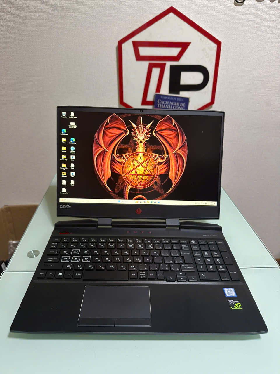 HP Omen Laptop 15 /  i7-8750H (up to 4.10Ghz | 6 nhân 12 luồng) / RAM 16GB / SSD 256GB+HDD 2TB /GTX 1070 Max Q /15.6 inch FullHD IPS 144Hz (1920x1080)