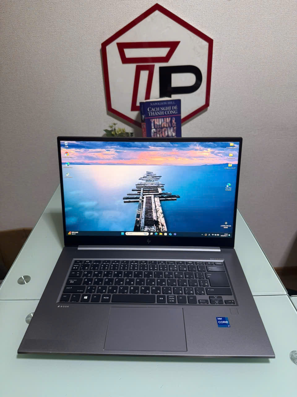 HP Zbook Studio G8 / i7-11800H (up to 4.60Ghz | 8 nhân 16 luồng) / RAM 32GB / SSD 512GB / NVIDIA T1200 / 15.6 inch FHD IPS(1920x1080)