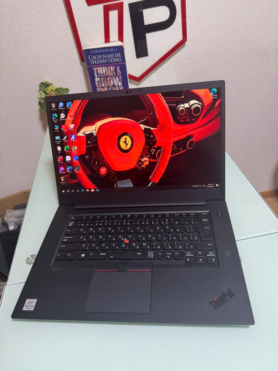 Lenovo Thinkpad P1 gen 3 / i7-10850H (up to 5.1Ghz | 6 nhân 12 luồng) / RAM 32GB / SSD 1TB / Quadro T2000 MaxQ / 15.6 inch 4k IPS (3840x2160)