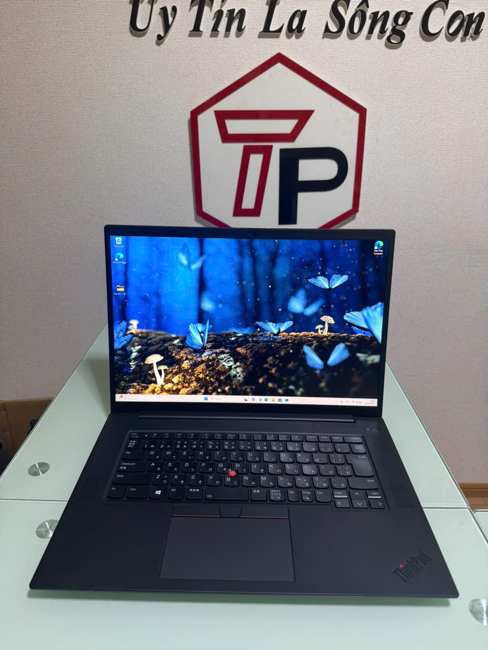 Lenovo Thinkpad P1 gen 4 / i7-11850H (up to 4.80Ghz | 8 nhân 16 luồng) / RAM 64GB / SSD 512GB /RTX A3000 6GB/ 16 inch 2k IPS(2560x1600)