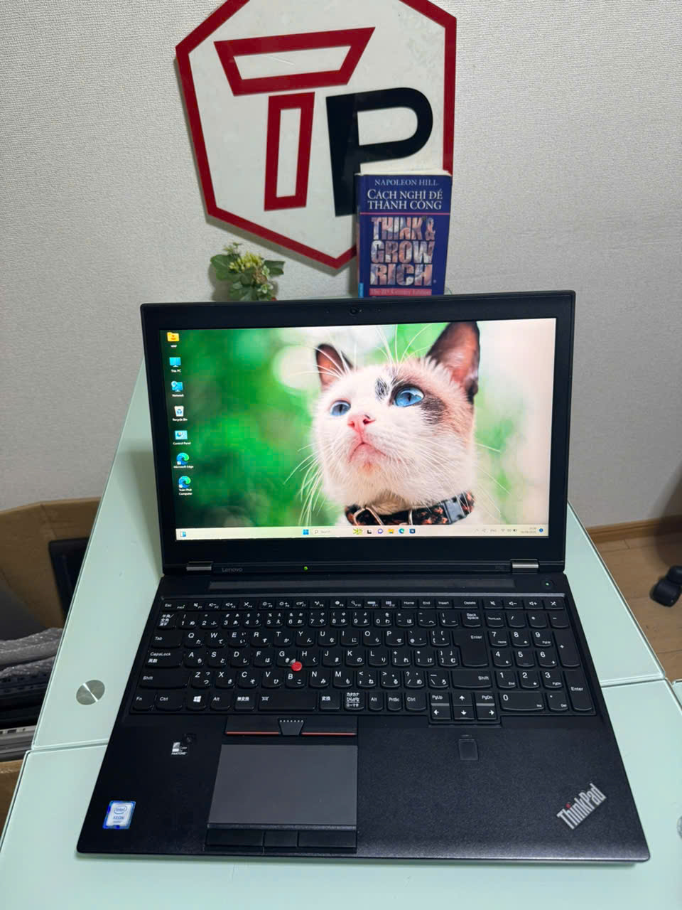 Lenovo Thinkpad P50 / Xeon E3 1535M v5 (up to 3.80Ghz | 4 nhân 8 luồng) / RAM 64GB / SSD 256GB+HDD 1TB / Quadro M2000M / 15.6 inch 4k IPS(3840x2160)