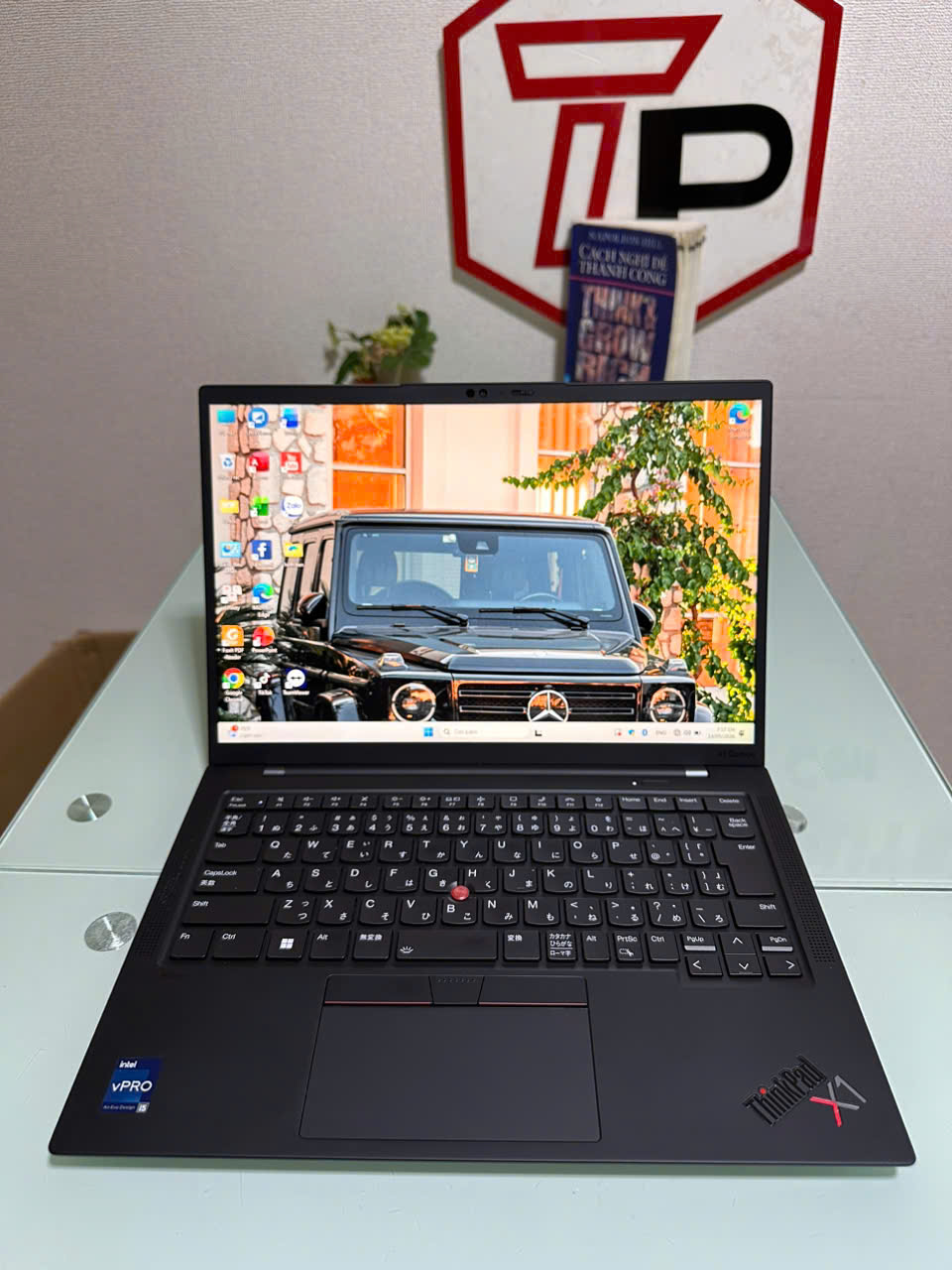 Lenovo Thinkpad X1 Carbon Gen 11 / i5-1345U (up to 4.70Ghz | 10 nhân 12 luồng) / RAM 16GB / SSD 256GB / 14 inch FHD IPS (1920x1200)
