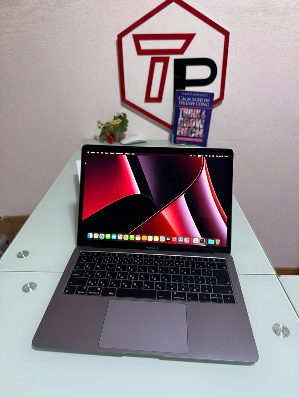 Macbook Air 2019 Grey FullBox / Core i5 / RAM 8GB / SSD 256GB / 13.3 inch 2k (2560x1600)