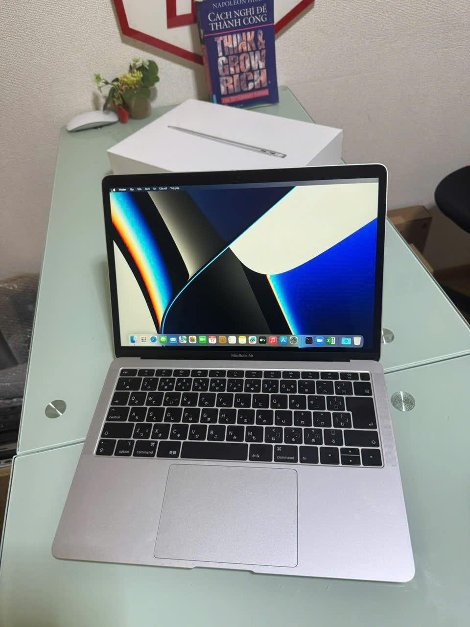 Macbook Air 2019 Silver Fullbox / Core i5 / RAM 8GB / SSD 256GB / 13.3 inch 2k (2560x1600)