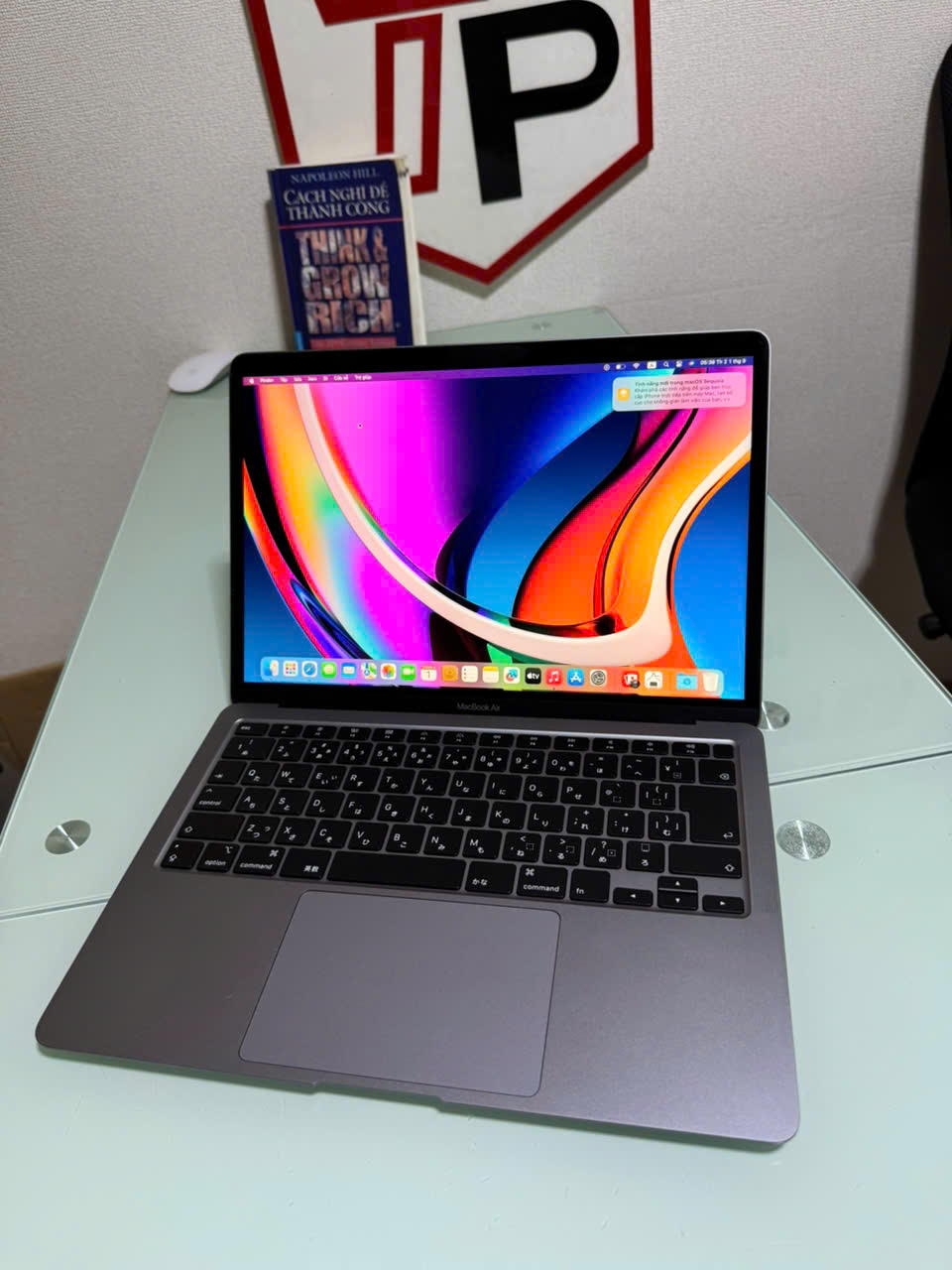 Macbook Air 2020 Grey / Core i3 / RAM 8GB / SSD 256GB / 13.3 inch 2k (2560x1600)
