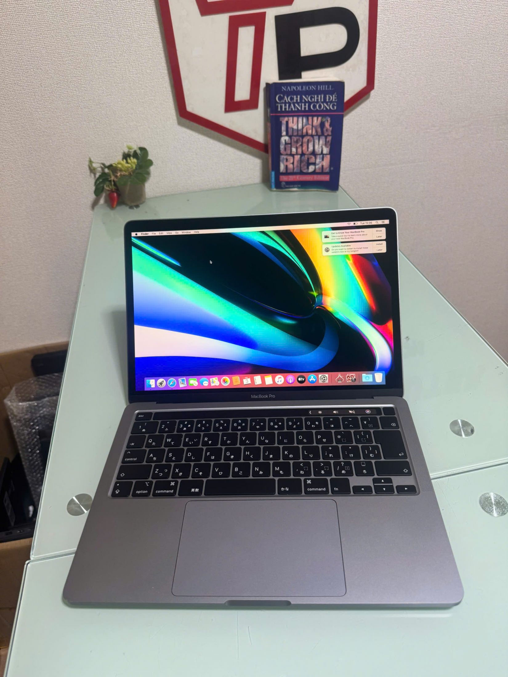 Macbook Pro 2020 Grey / Core i5 / RAM 16GB / SSD 512GB / 13.3 inch 2k (2560x1600)  