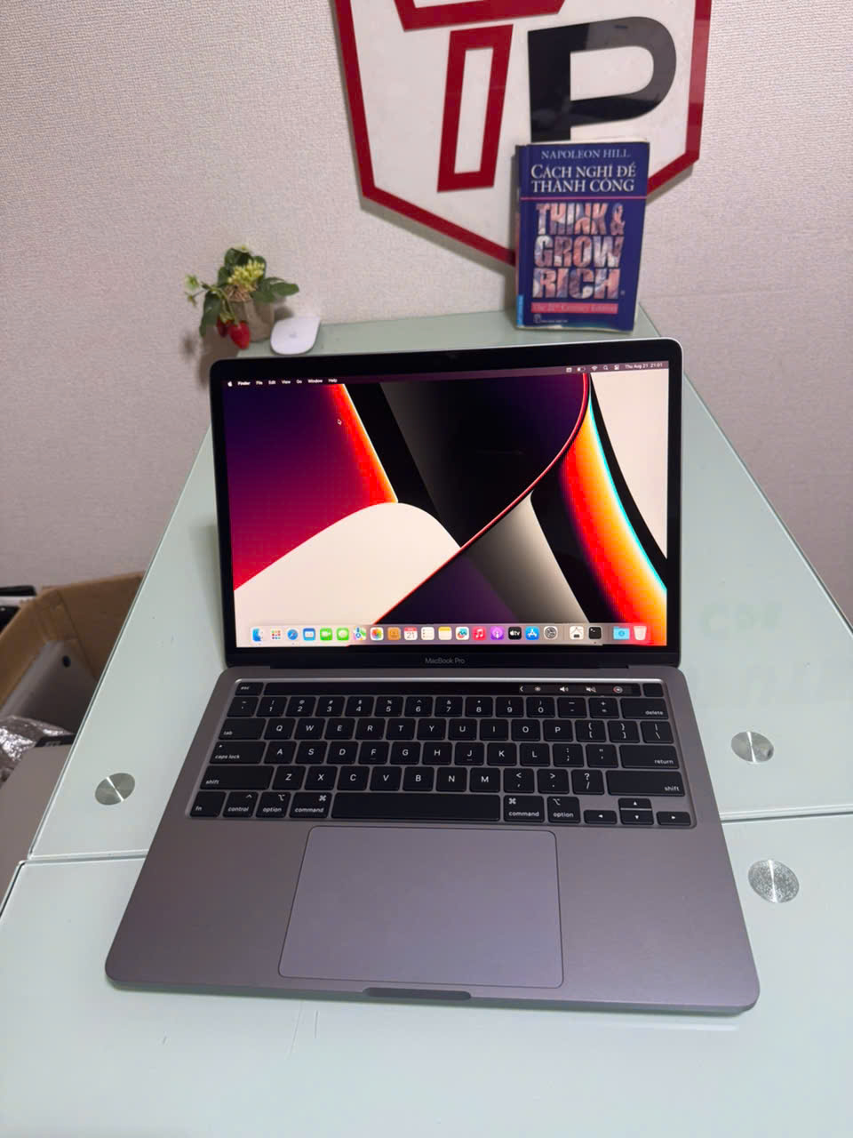 Macbook Pro 2020 Grey (Phím US) / Core i5 / RAM 32GB / SSD 512GB / 13.3 inch 2k (2560x1600)