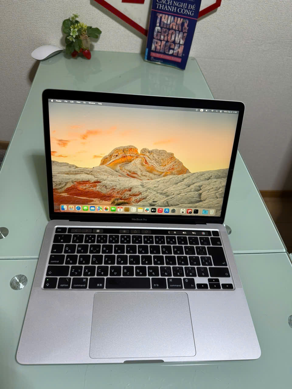 Macbook Pro 2020 Silver / Apple M1 / RAM 16GB / SSD 256GB / 13.3 inch 2k (2560x1600)