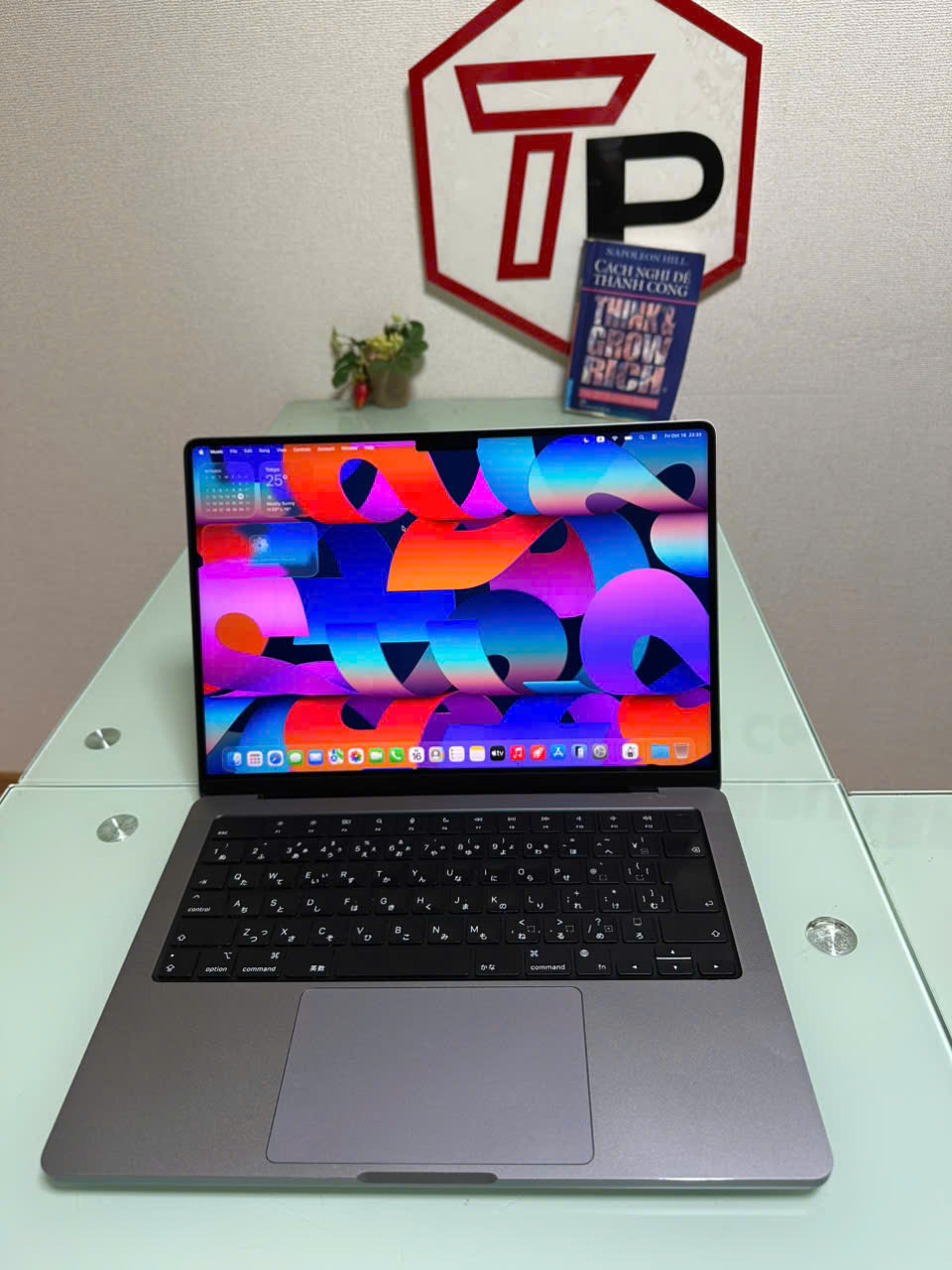 Macbook Pro 2021 Grey / Apple M1 Pro / RAM 16GB / SSD 512GB / 14.2 inch 3k (3024x1964)